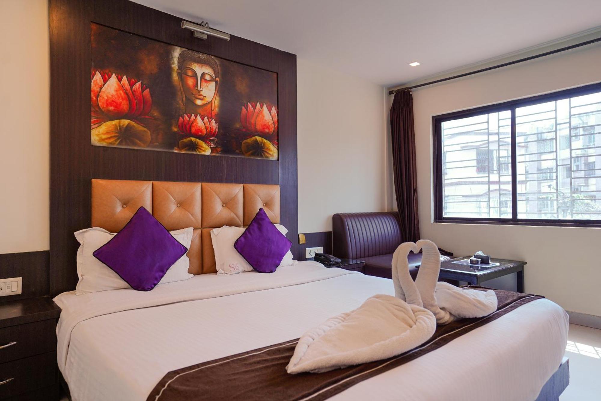 Sheldon Hotel Kolkata Exterior photo