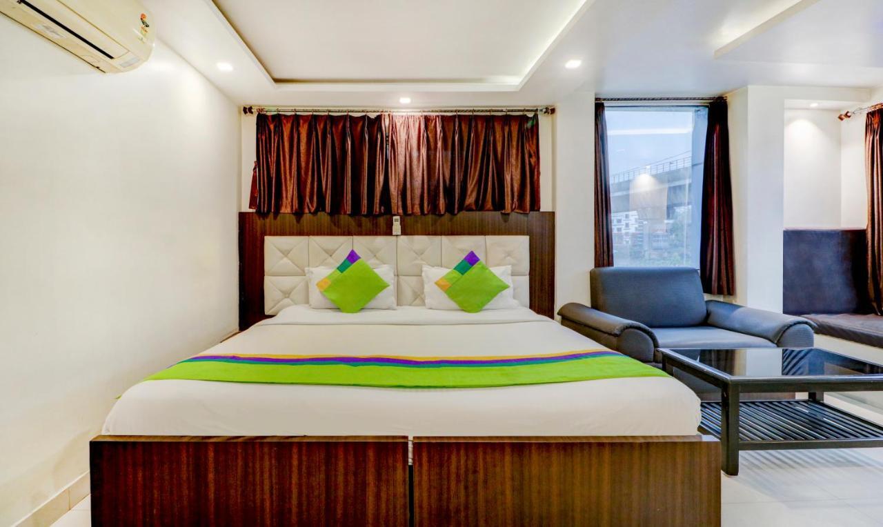 Sheldon Hotel Kolkata Exterior photo