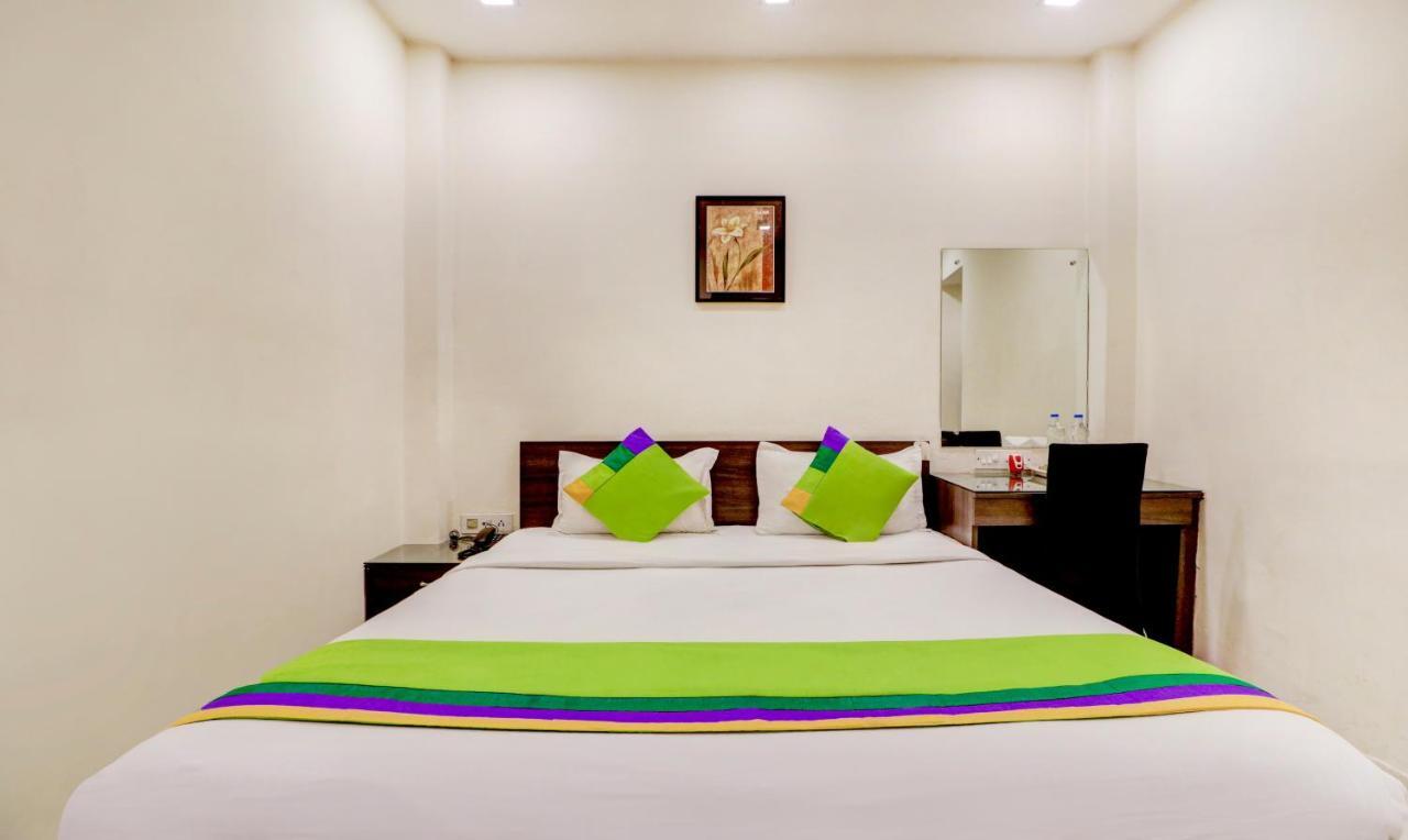 Sheldon Hotel Kolkata Exterior photo